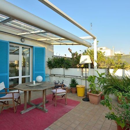 Appartamento Super Sunny Penthouse With Terrace Roma Esterno foto