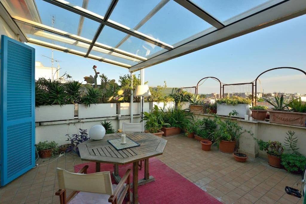Appartamento Super Sunny Penthouse With Terrace Roma Esterno foto